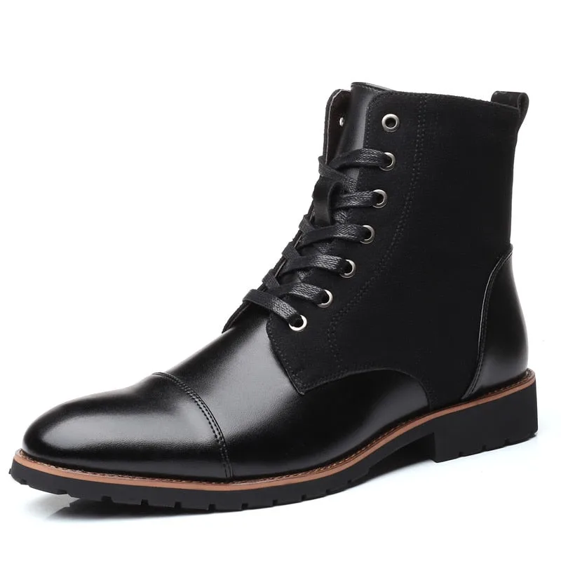 Stiefeletten – schwarz mit Schnürung