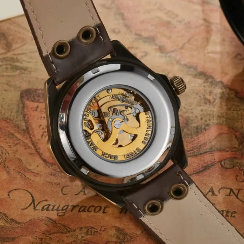 Ansicht 5 — Herrenuhr mit sichtbarem Uhrwerk