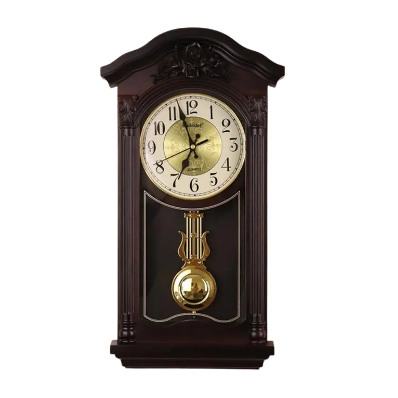 Steampunk-Uhr – Vintage mit Pendel