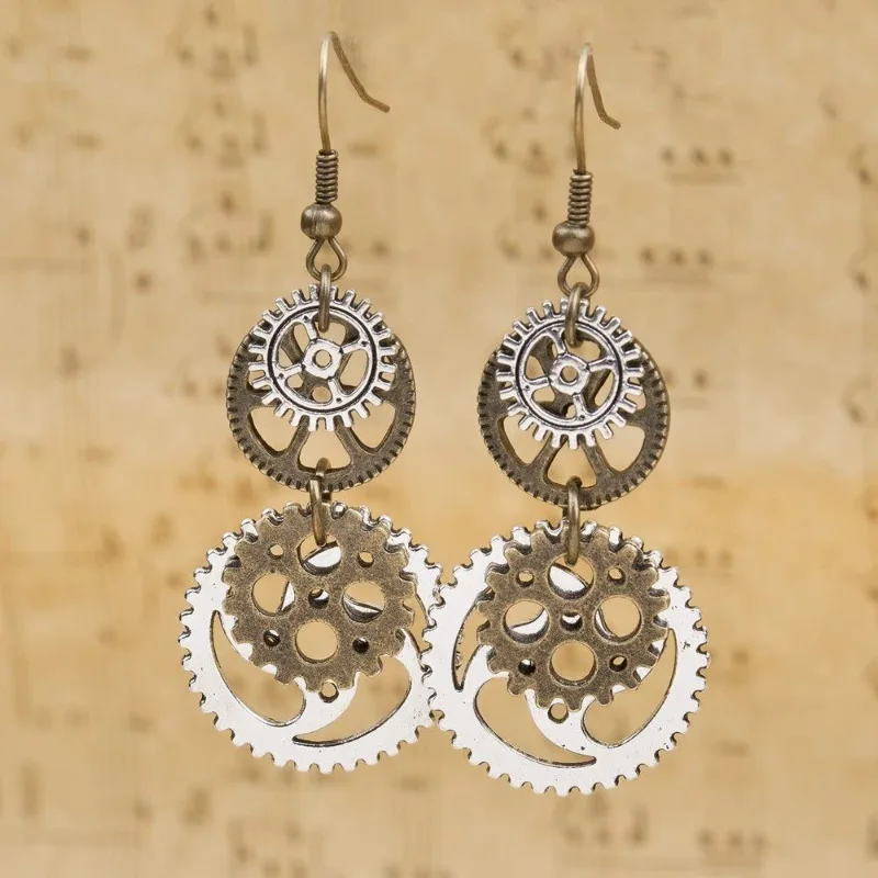 Steampunk-Ohrringe – Zahnrad