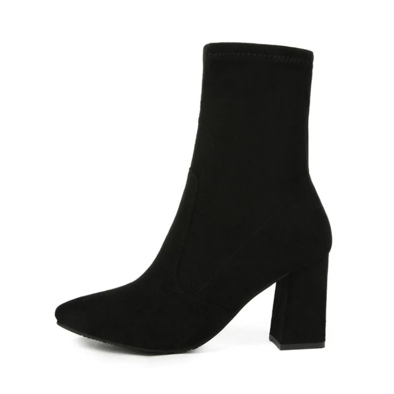 Stiefeletten – Absatz aus Wildleder