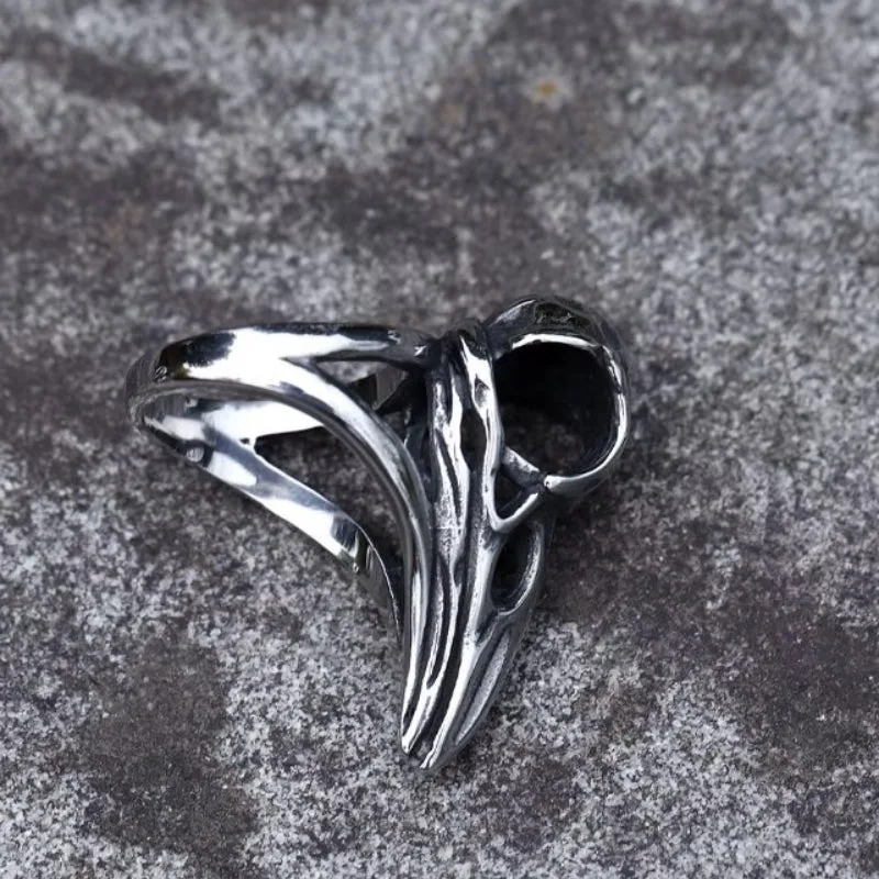 Ansicht 6 — Ring – Rabenschädel