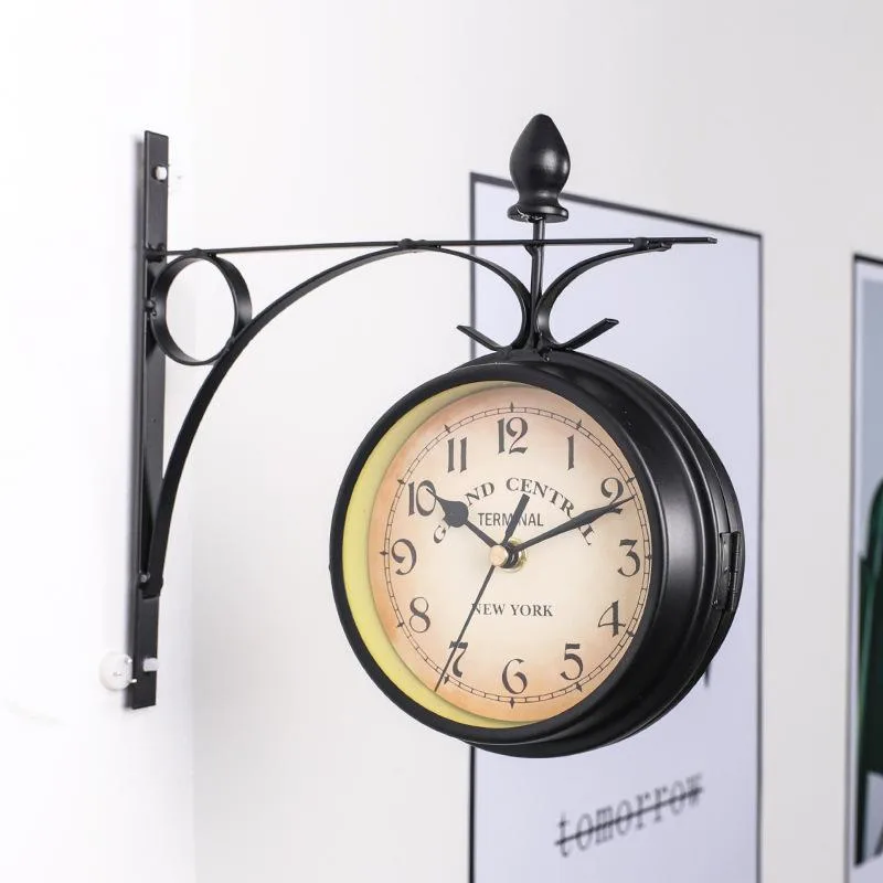 Ansicht 5 — Steampunk-Uhr – Stil Bahnhofsstil