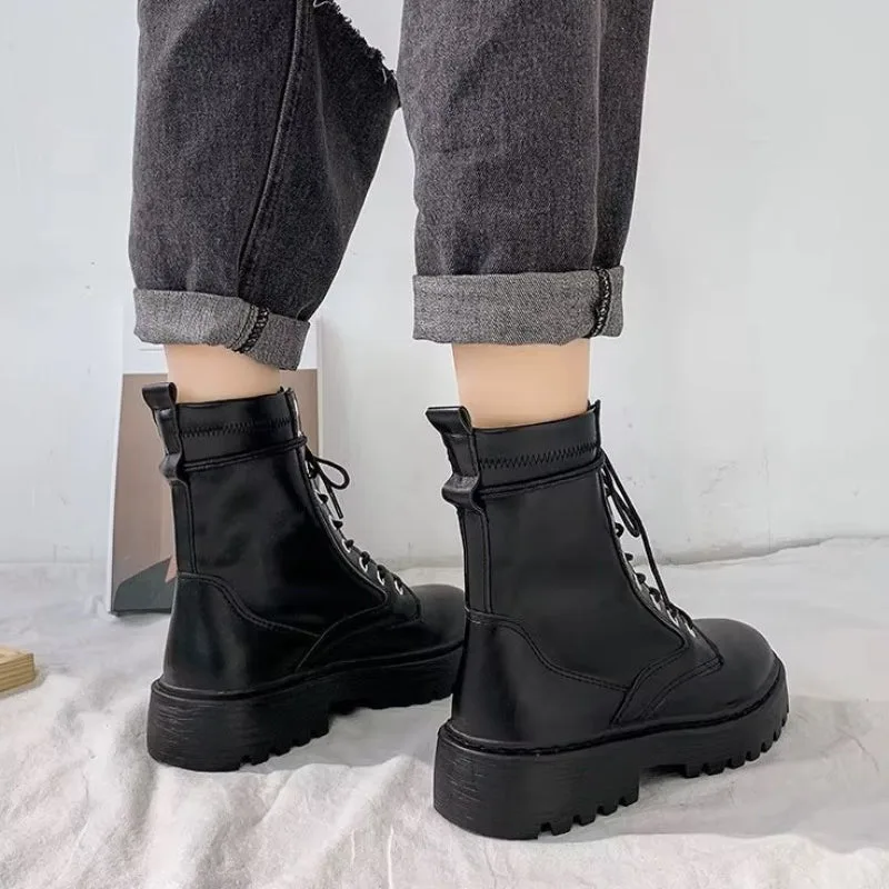 Ansicht 8 — Stiefeletten – Plateau mit Schnürung