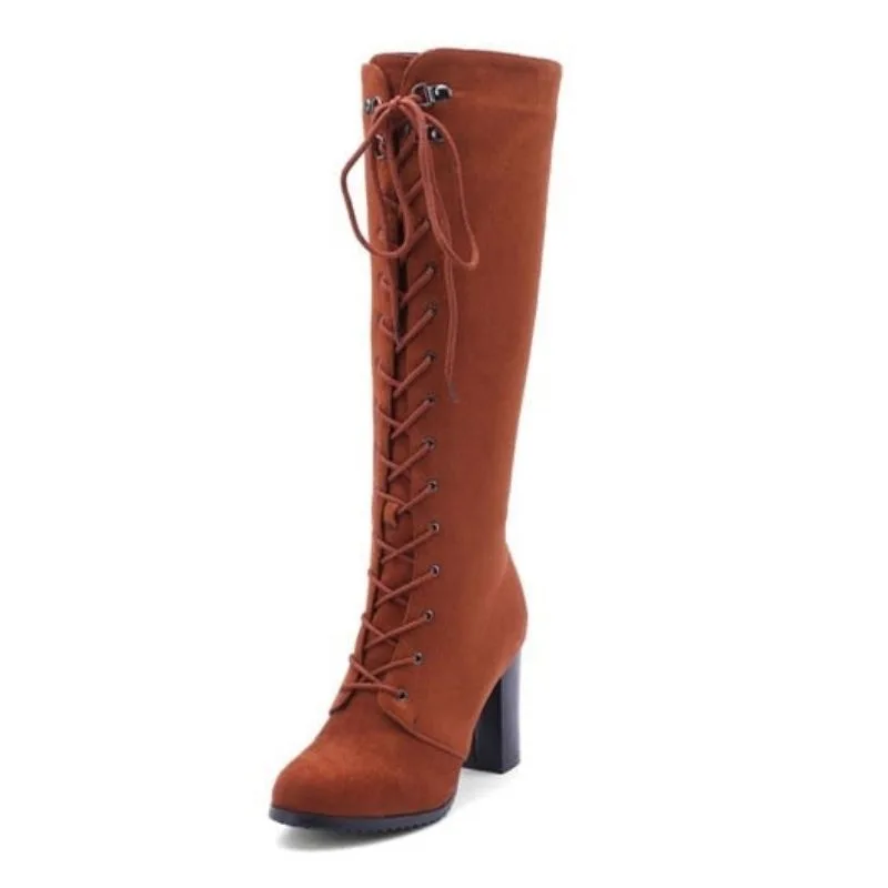 Stiefel für Damen – hoch mit Schnürung