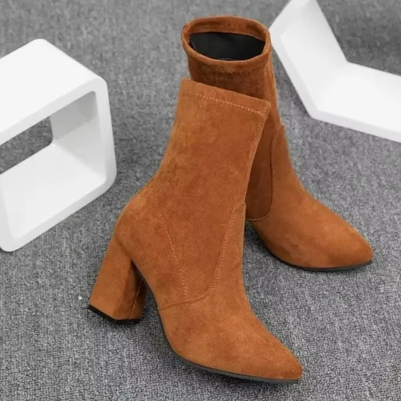 Ansicht 4 — Stiefeletten – Absatz aus Wildleder