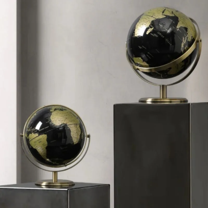 Ansicht 2 — Steampunk-Globus