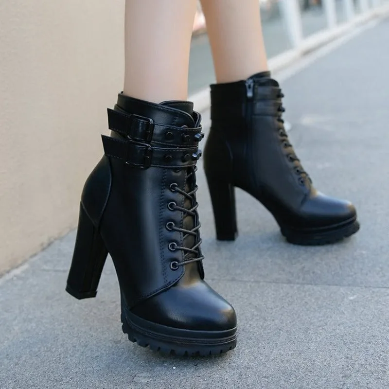 Ansicht 2 — Stiefeletten – schwarz mit hohem Absatz